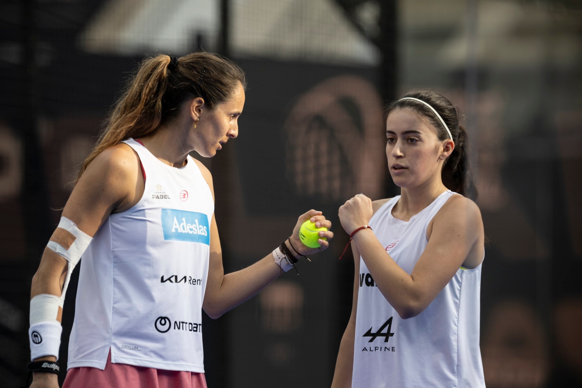 中场多面手 中场多面手